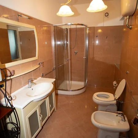 Xvi Secolo House 住宿加早餐酒店 *