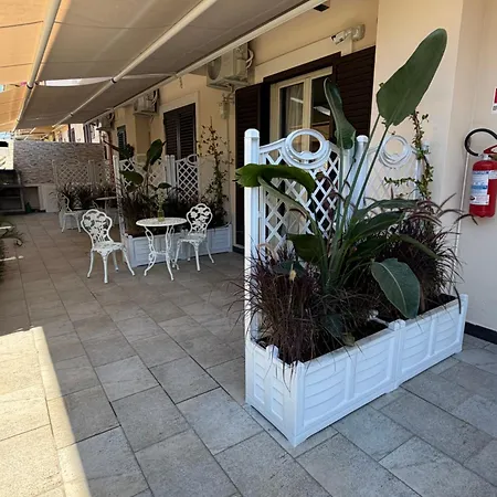 Xvi Secolo House Bed & Breakfast
